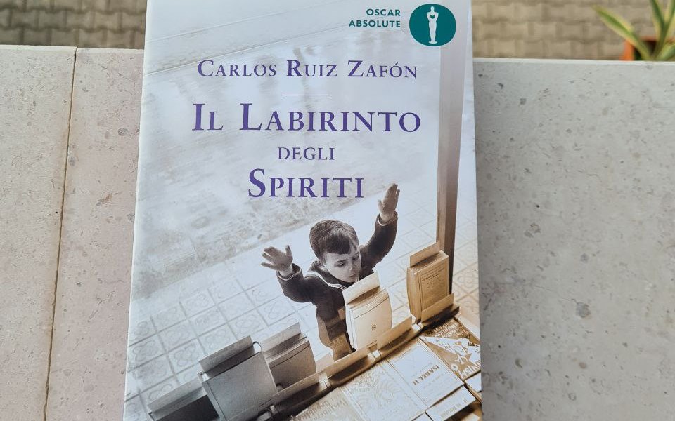 L'ombra del vento di Carlos Ruiz Zafòn - L'angolo dei libri dimenticati
